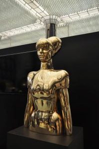 Deutsche Bank, Königsallee 45-47, Düsseldorf, 2015. Kooperation von fraunberg art gallery & Ulla Blennemann Innenarchitektur. Skulpturen - Agata Agatowska